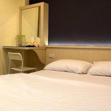 Haozhan B&B Taichung Exteriör bild