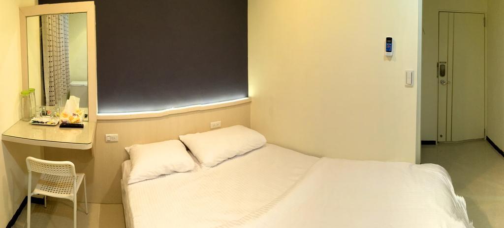 Haozhan B&B Taichung Exteriör bild